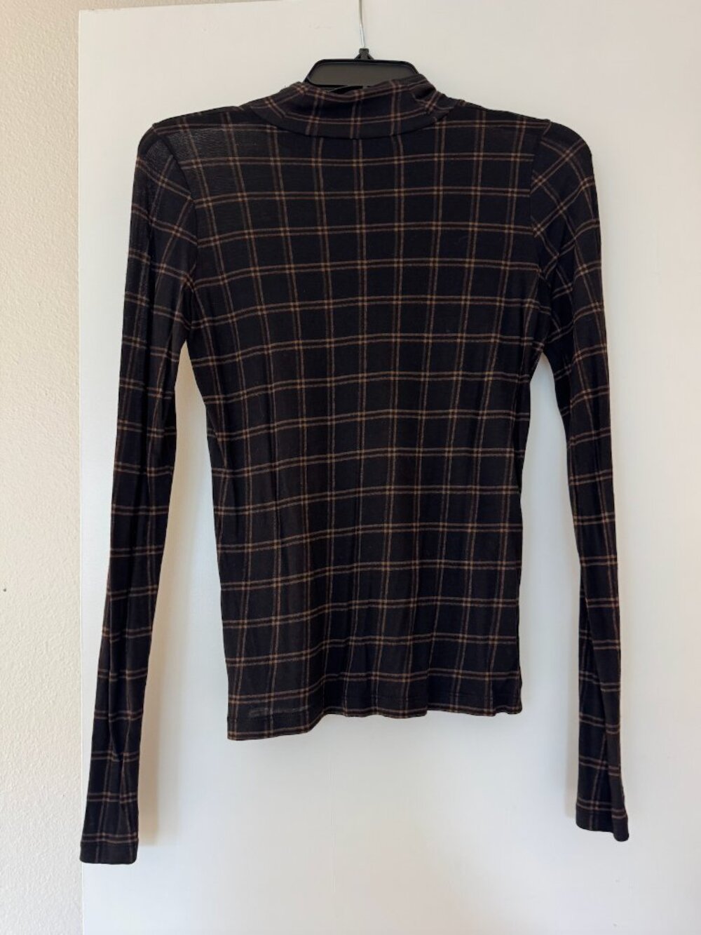 Vince Turtle Neck - Size S